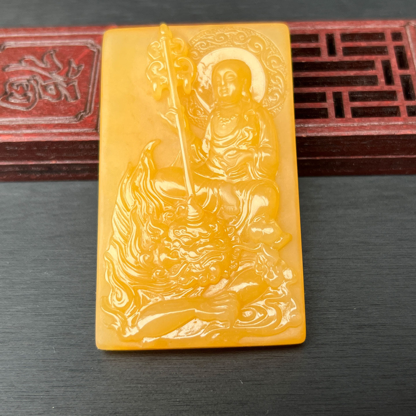 云南纯天然黄龙玉佛祖吊坠牌子厚装大气黄味足做工精细双面雕刻