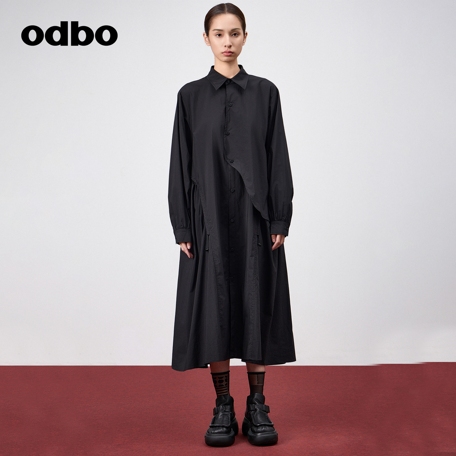odbo/欧迪比欧黑色连衣裙