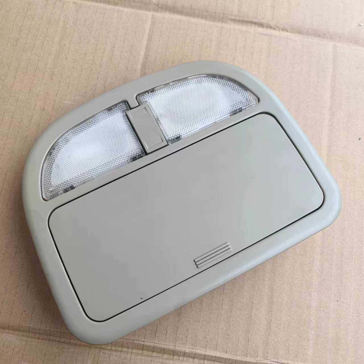 适用于吉利帝豪EC715/18/RV室内阅读灯顶灯前后室内灯室内眼镜盒