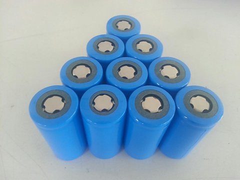 32650 ¶¯Á¦µç³Ø 3.2V 6500MAH Á×ËáÌúï®µç³Ø 32700µç³Ø AAA
