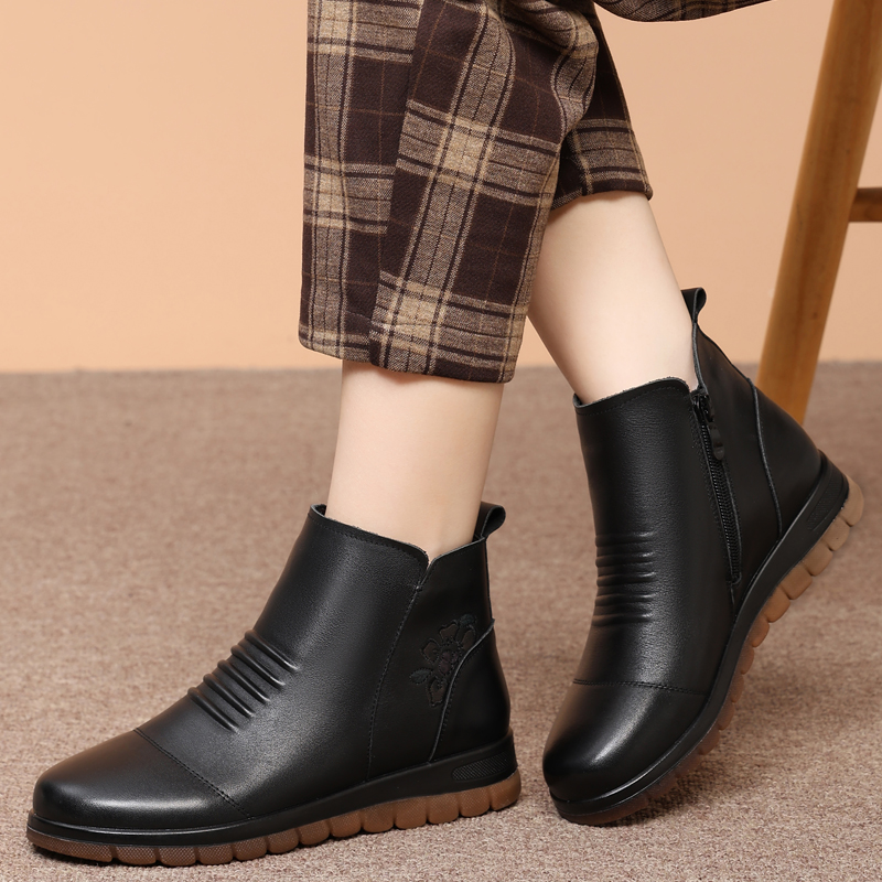 防滑软底牛筋底真皮羊毛短靴棉鞋