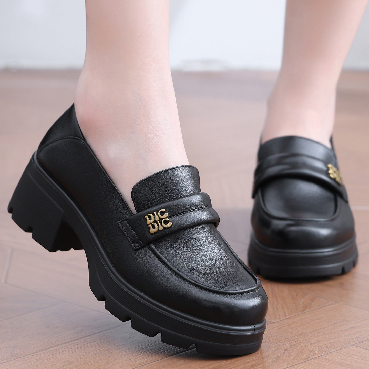 41品牌大码女装鞋子真皮厚底乐福鞋中年轻妈妈外穿粗跟软牛皮鞋潮