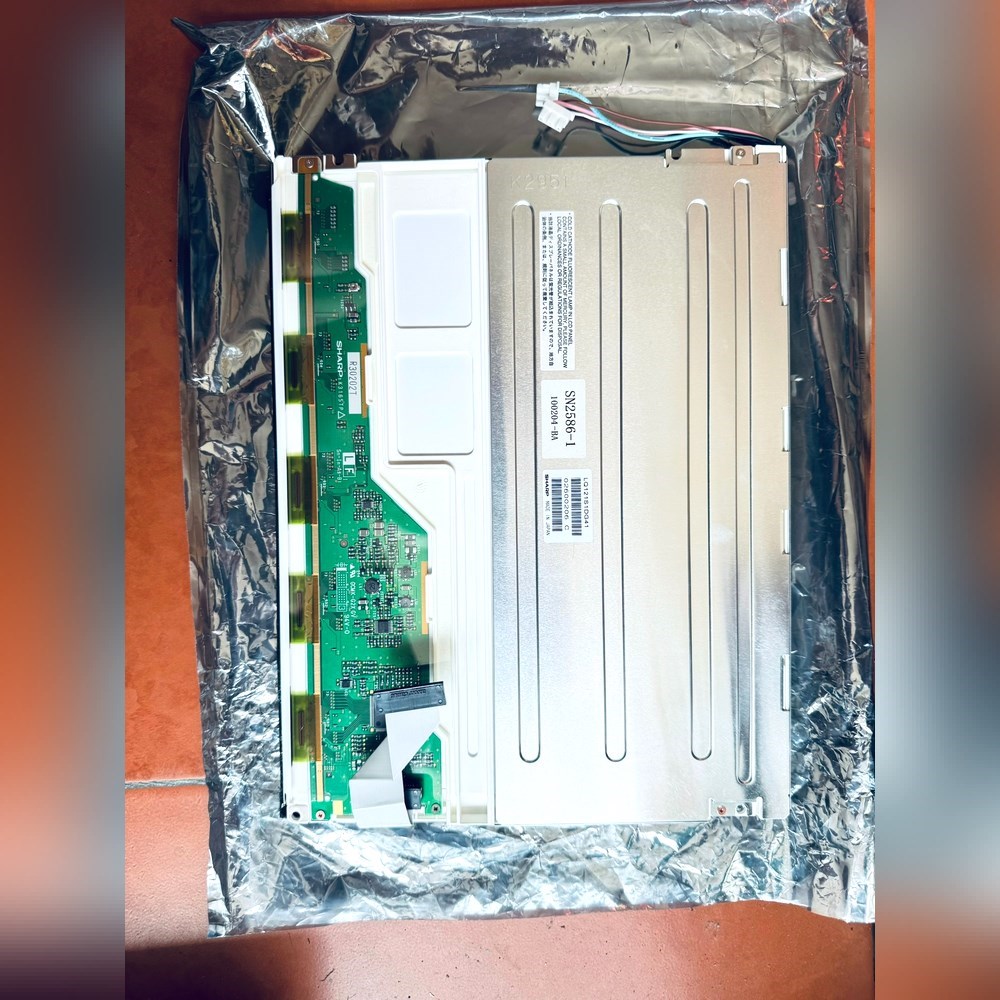 SHARP LQ121S1DG41 工业屏 实物拍摄 议价