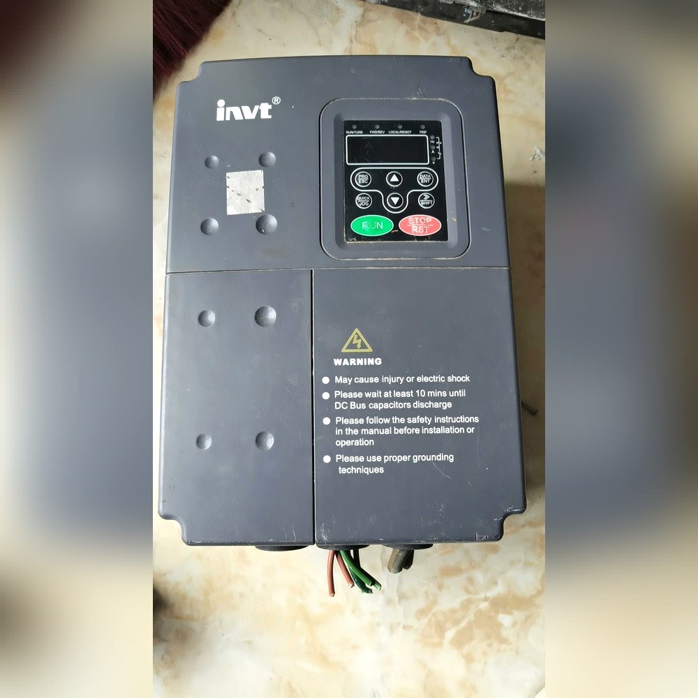 CHF100A-7R5G-011P-4实物拍摄 议价