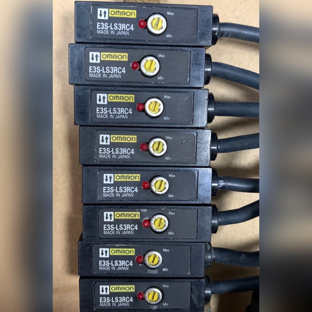 传感器E3S-LS3RC4数量15个成色 议价