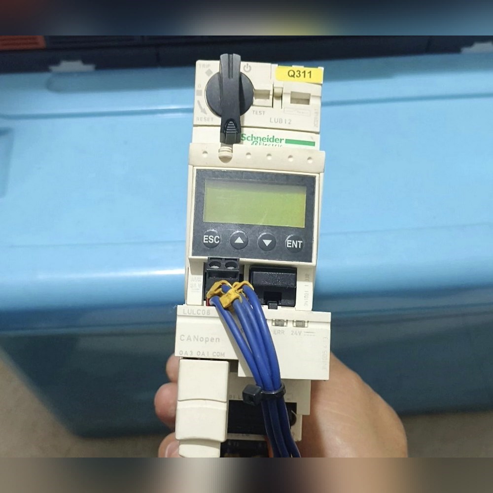 施耐德控制器 法国原装进口LUB12 +LULC08 议价