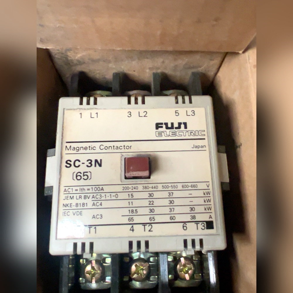 富士交流接触器SC-3N65A适用电压200-240V 议价
