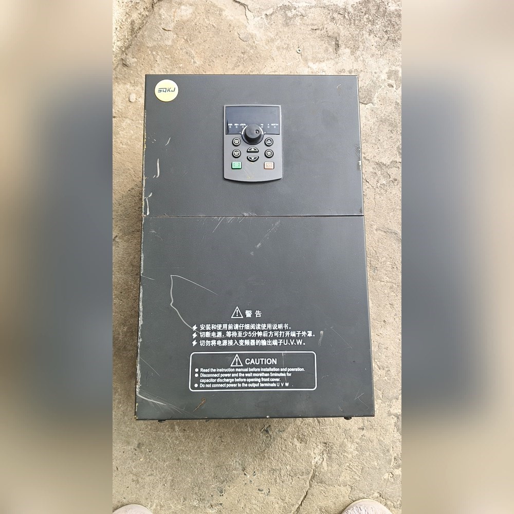 上驱37KW变频器SQ580L-037G045P-4 议价