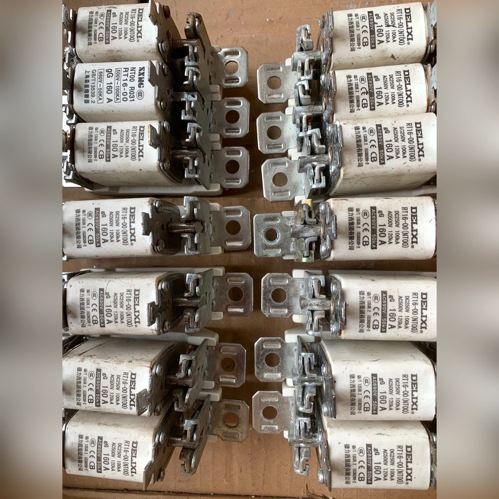 德力西熔断器RT16-00 160A功能正常带底座 废品 议价