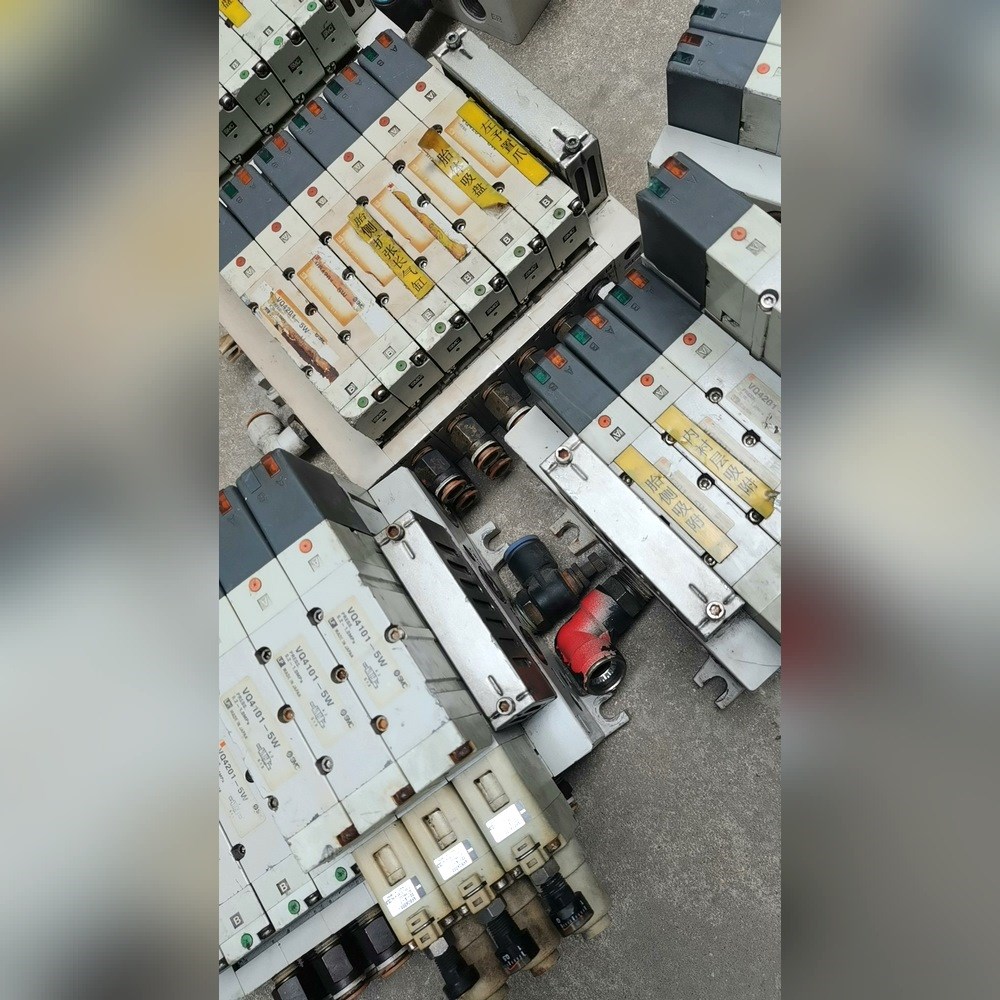 SMC电磁阀VQ4201-5W VQ4101-5WVQ4 议价