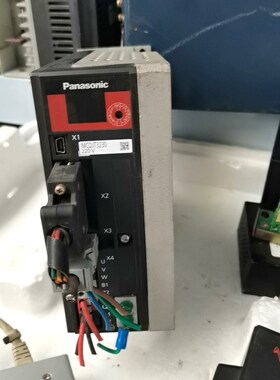 伺服驱动器MCDJT3230两个成色漂亮 实物图 议价