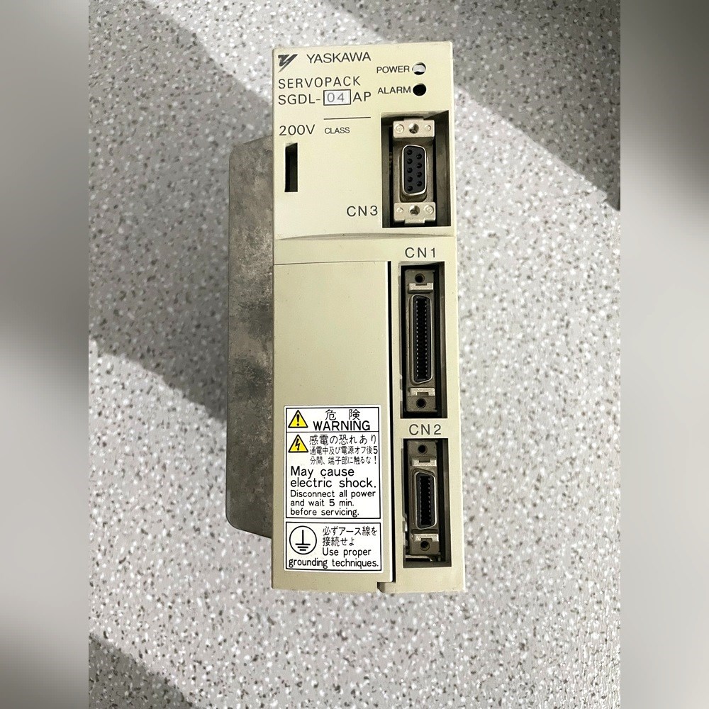 SGDL-04AP安川伺服驱动器400W包好功能正常 议价