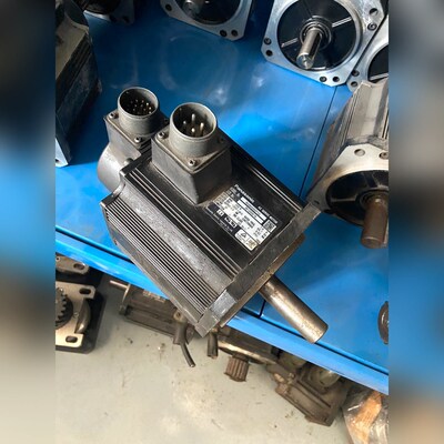 伺服电机MGMA092P1G 0.9KW200V7.6A 议价