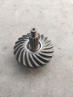 新源轮式挖掘机配件大全液压机械轮胎75挖机正品下传动箱分动齿轮