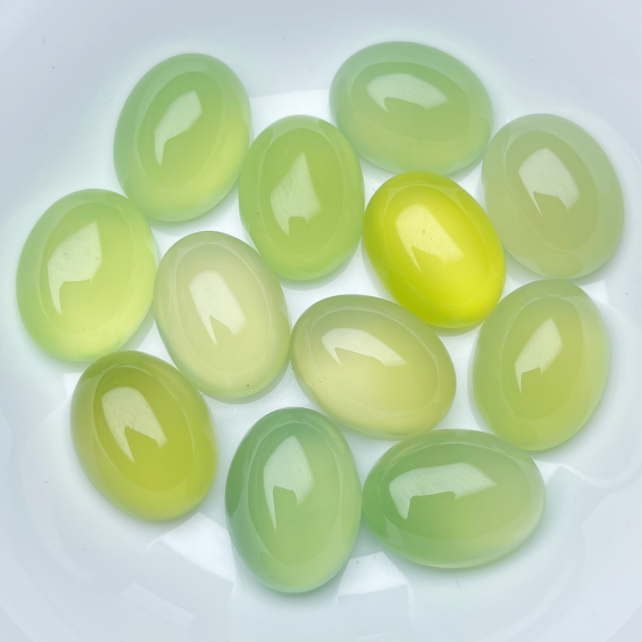 青提葡萄玛瑙石弧面底15*20mm梭编包钻绕线适用