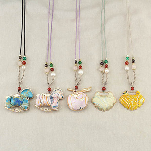 新中式国风仿宋锦小马项链女长款毛衣链复古民族风秋冬挂件锁配饰