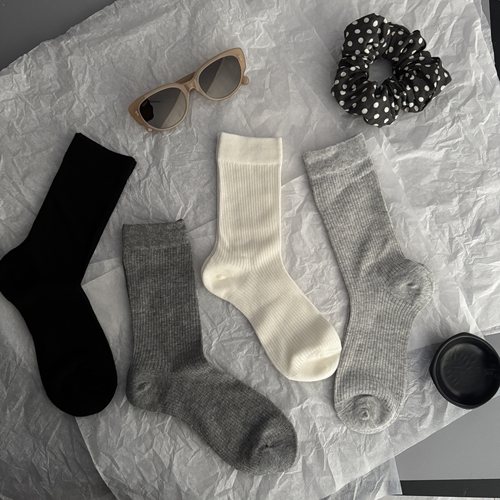 春夏薄款高级感miu系纯色袜子女中筒袜棉百搭堆堆袜显瘦外穿潮袜