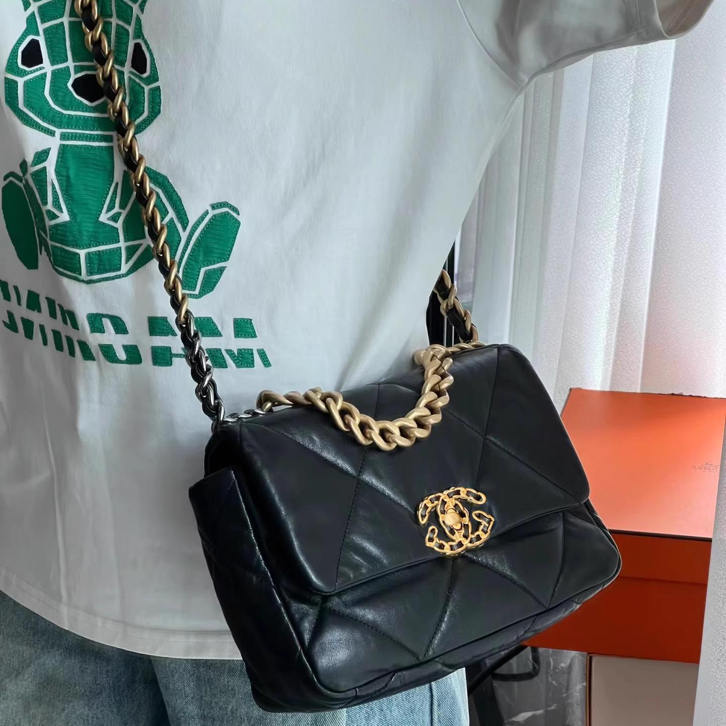 严选塔尖 小香风新款 24A双C黑金棱格牛皮小青蛙duma双肩女包1118