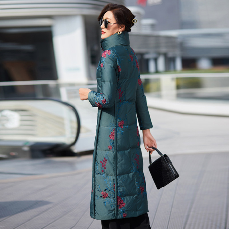 中长款羽绒服过膝冬季加厚保暖女2023新品白鸭绒时尚气质绣花外套,女装/女士精品,羽绒服,淘宝优惠券,粉丝福利购,淘宝优惠卷