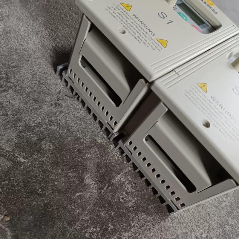 台达变频器S1系列 VFD002S23A 0.2KW 220--议价商品