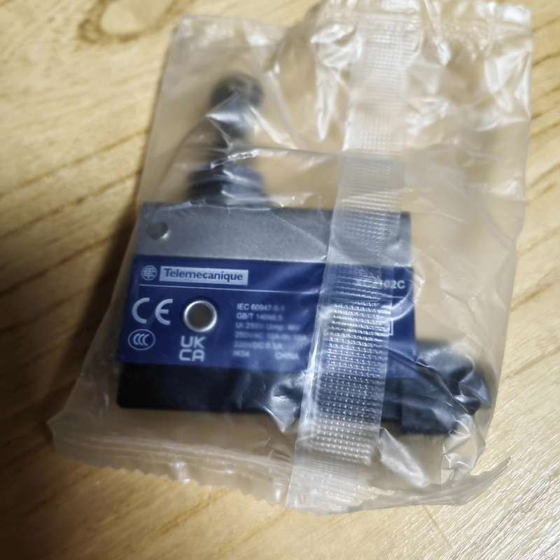 施耐德行程开关 微动开关 限位开关 全新正品未拆--议价商品