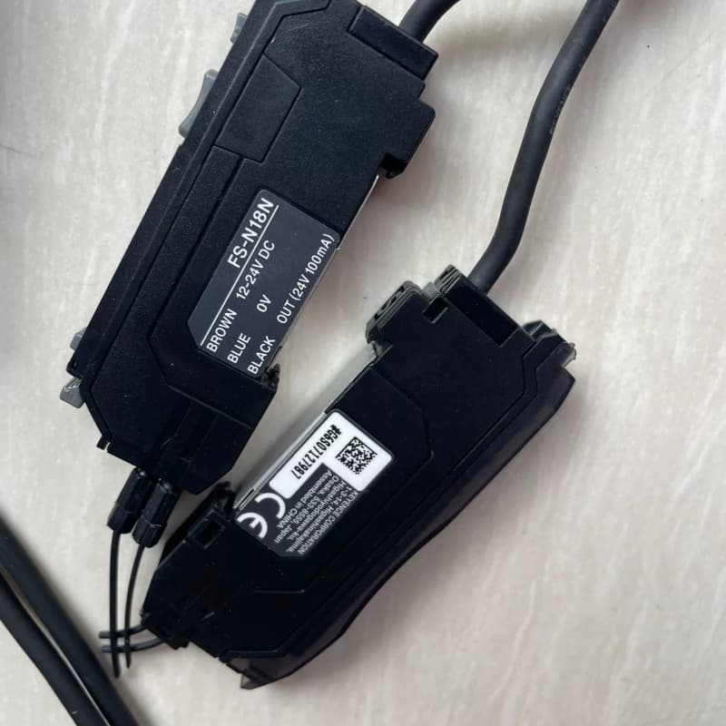 出售正品拆机基恩士光纤放大器FS-N18N ，图片实拍，原装--议价商