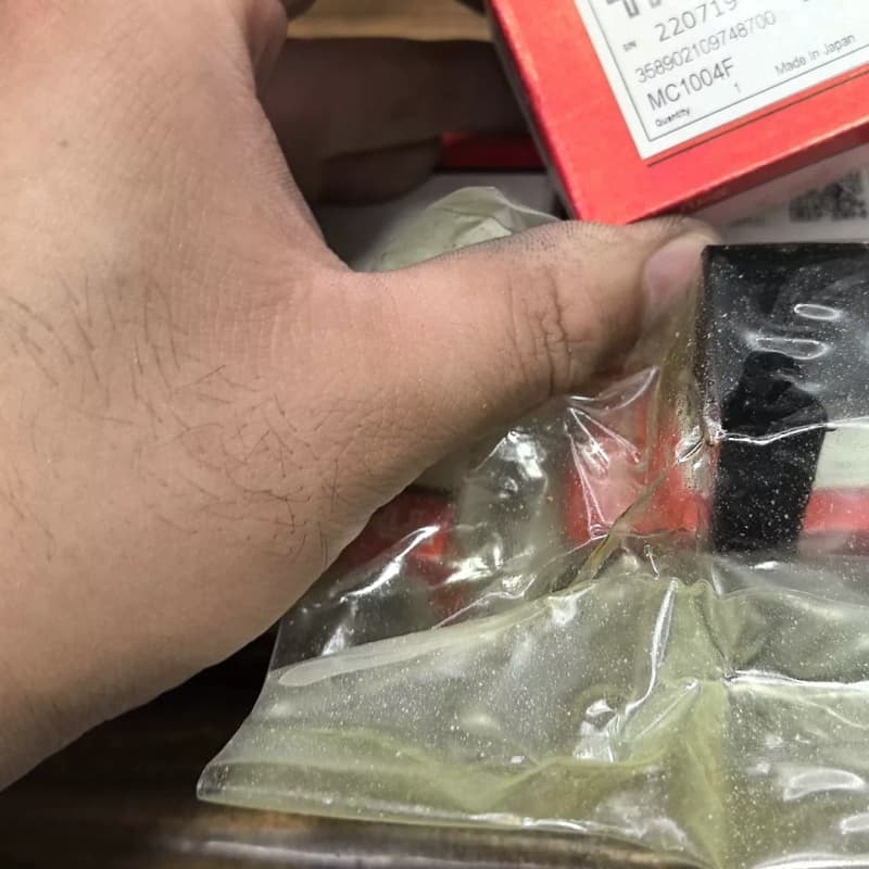正品THK座子 数量有8个 单价50元一个 全要包邮--议价商品