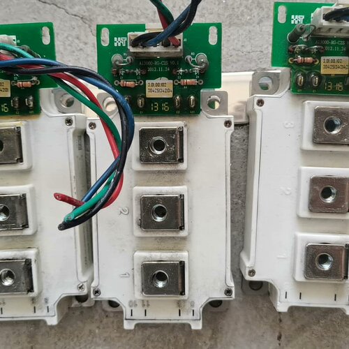拆机模块GF200HF120T2VH。实物拍摄品相如图--议价商品