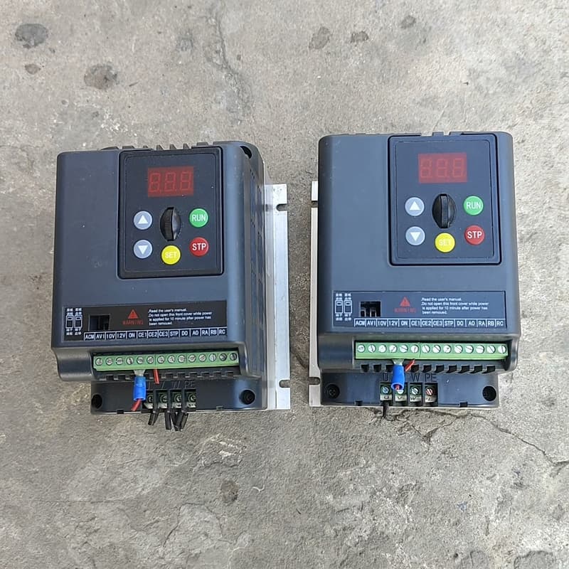 雕刻机高速主轴变频器 1.5KW,二手拆机剪线,功能包好,成--议价