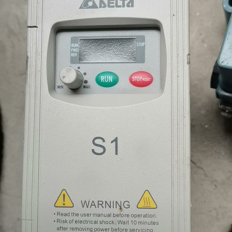 台机拆机变频器S1 0.4kw--议价商品