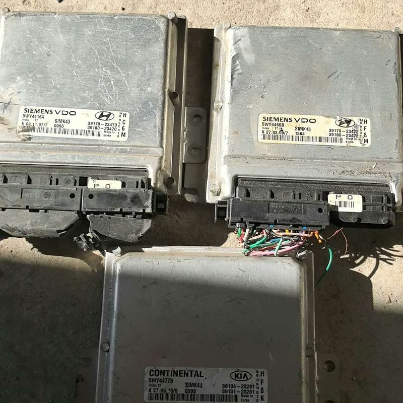 起亚 狮跑 2.0 发动机电脑板39170-23470/23--议价商品