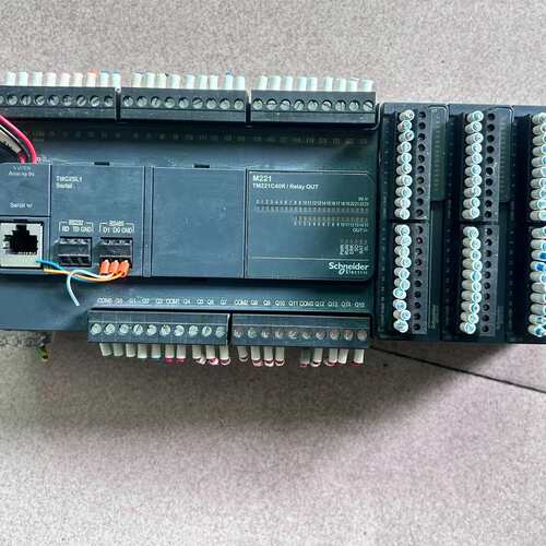 施耐德PLC TM221C40R--议价商品