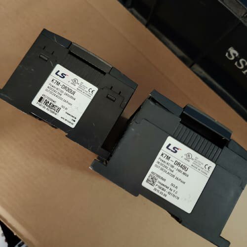 韩国LS PLC型号K7M-DR30UE，拆机成色如图实拍，--议价商品