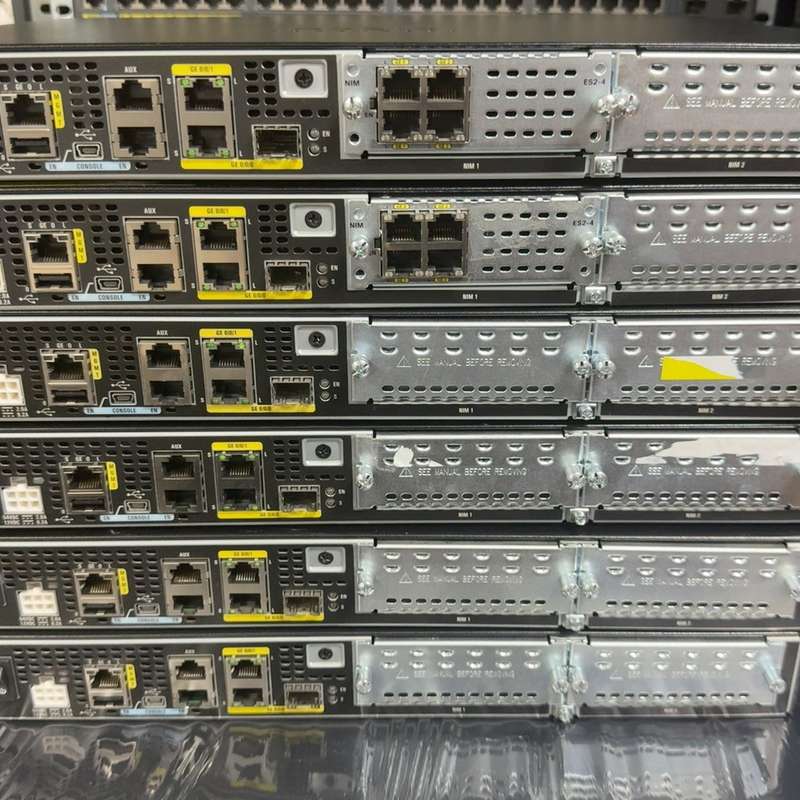 思科ISR4321/K9千兆路由器，原装拆机，接口齐全，带挡--议价商品