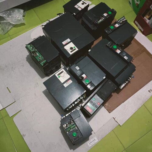 施耐德变频器ATV320U75N4B，7.5KW，380-4--议价商品