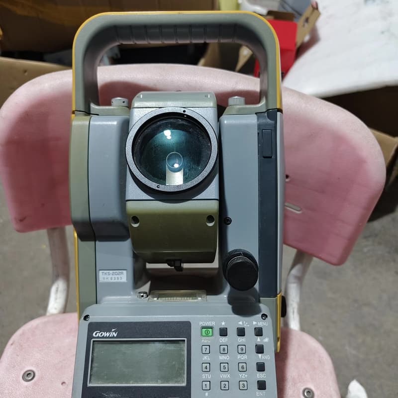 一台二手科维GOWIN TKS-202R 全站仪。型号:TK--议价商品