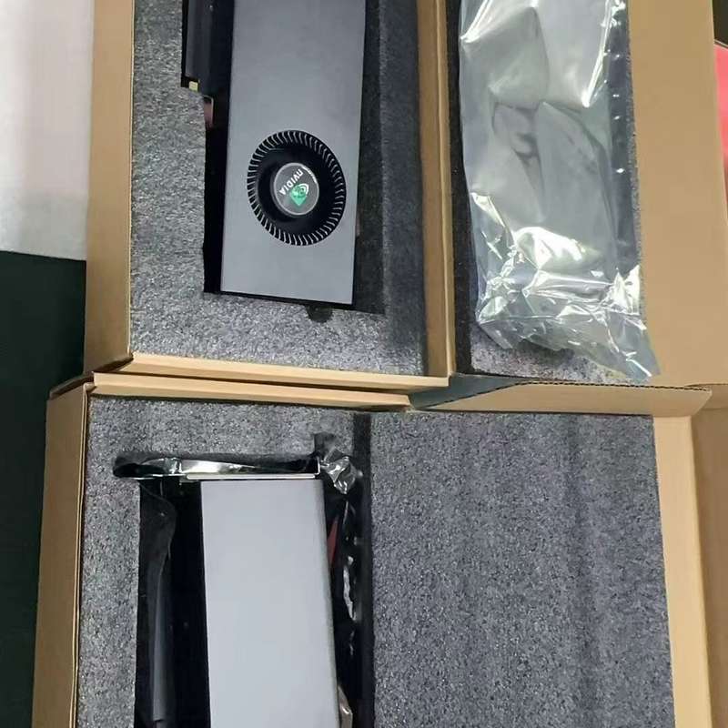 RTX3090 24G涡轮显卡,全新盒装,性能强劲,适合游戏--议价商品