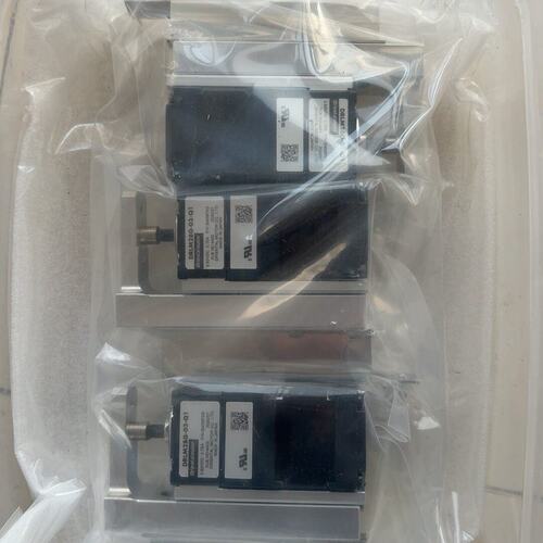 全新东方电机马达DRLM28G-03-Q1，包装实物图，标为--议价商品
