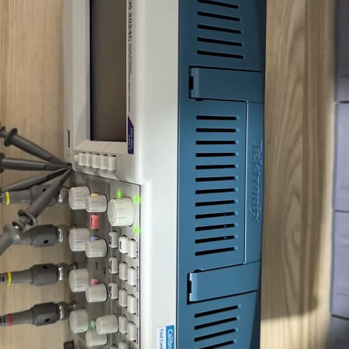 。泰克示波器 TDS2024C 200MHz采样率2G 四通--议价商品