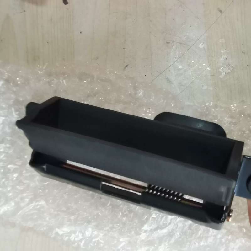 出奔腾B50、奔腾B70、马自达6 M6后盖拉手，全新正品，--议价商品