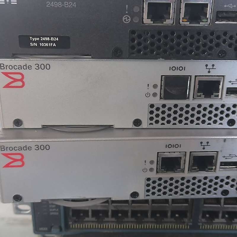光纤交换机：EMC DS-300B（Brocade/博科30--议价商品