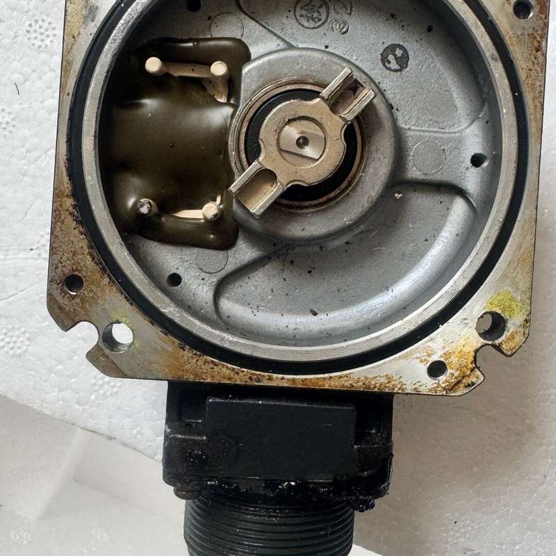 RJ180三菱编码器,型号OSA104S2,拆机件,功能正常--议价商品