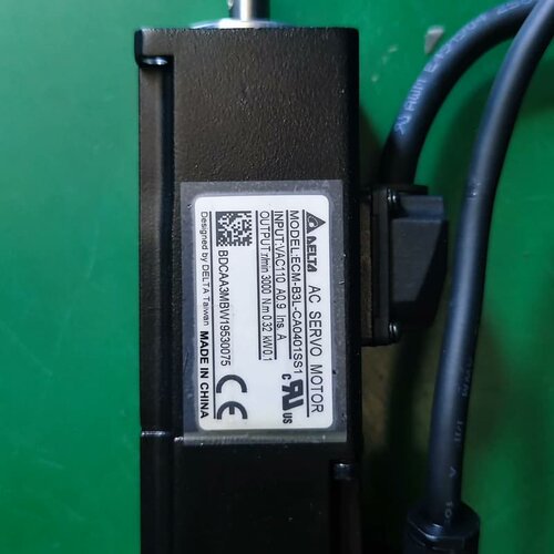 台达伺服电机ECM-B3L-CA0401SS1，100W功率--议价商品