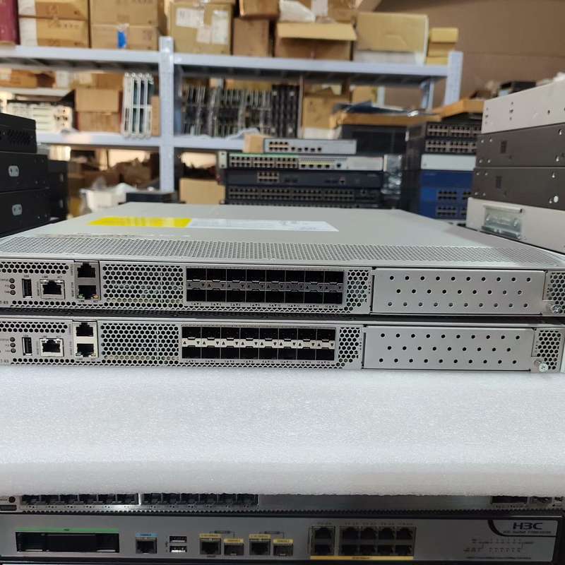 思科DS-C9132T-K9 16口万兆存储交换机,挡板挂耳--议价商品