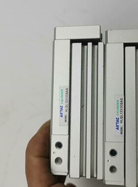 亚德客气动手指HFR20，四个，HLQL12X30SAS两个--议价商品