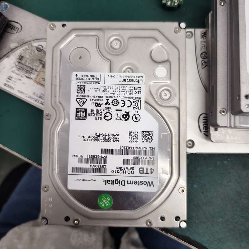 WD西部数据 4TB企业级硬盘 HUS726T4TALE6L--议价商品