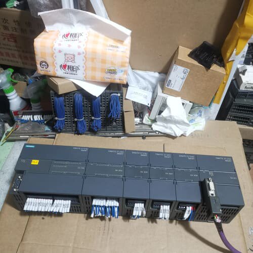 6ES7 288-2DR32-0AA0原装正品西门子模块，整--议价商品