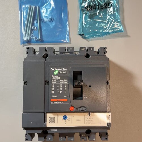 施耐德全新原装LV429654(NSX100F TM40D4--议价商品