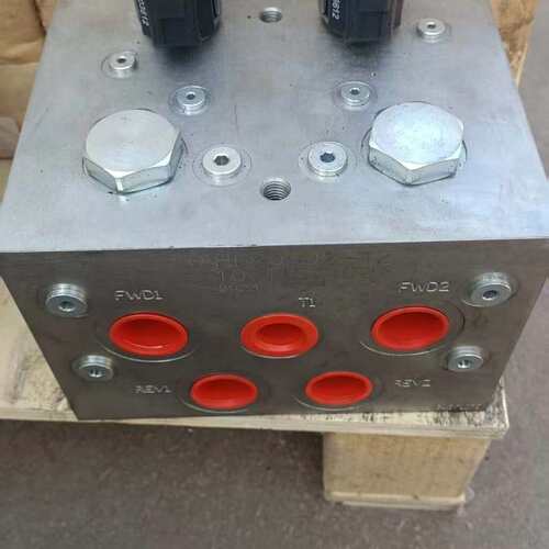 全新海德福斯液压阀，HF80502-12 成色如图，功能完好--议价商品