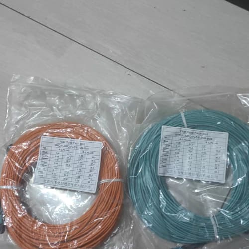 全新长飞MPO光纤跳线,型号MPO/MPO,12芯,OM4标--议价商品